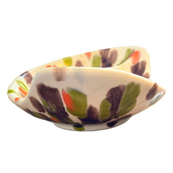 Ceramic Leaf-Shaped Ashtray With Hand-Painted Autumn Colors - Picture 3 of 11
